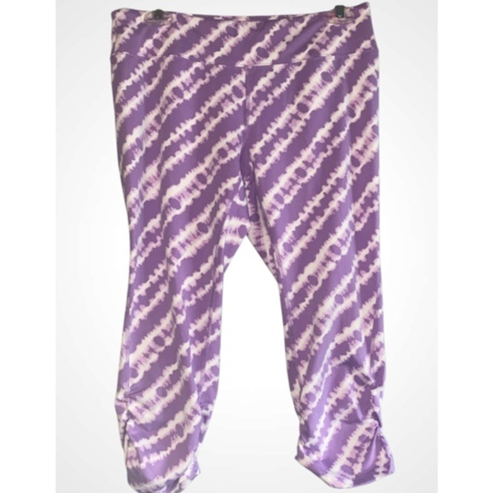 Soybu Purple & White Tie Dye Lotus Fit Capri Leggings Runched Ankles Medium